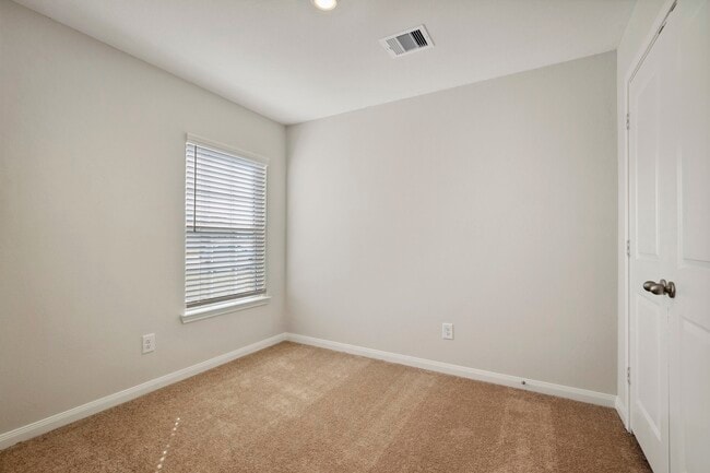 Building Photo - 313 Grayson Baw Ln