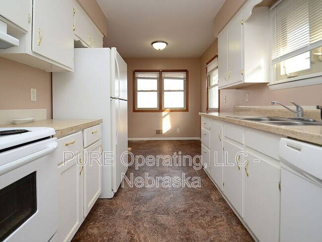 Building Photo - 7761 Highland St