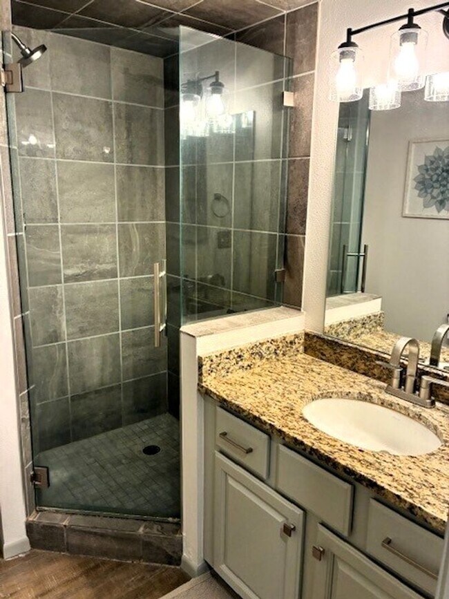 Building Photo - Long Term Rental- Frisco Bay Townhomes #408B