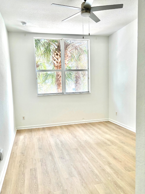 Building Photo - 10280 SW Stephanie Way