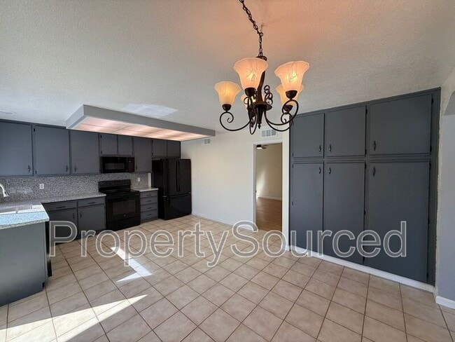 Building Photo - 1520 Andrew St