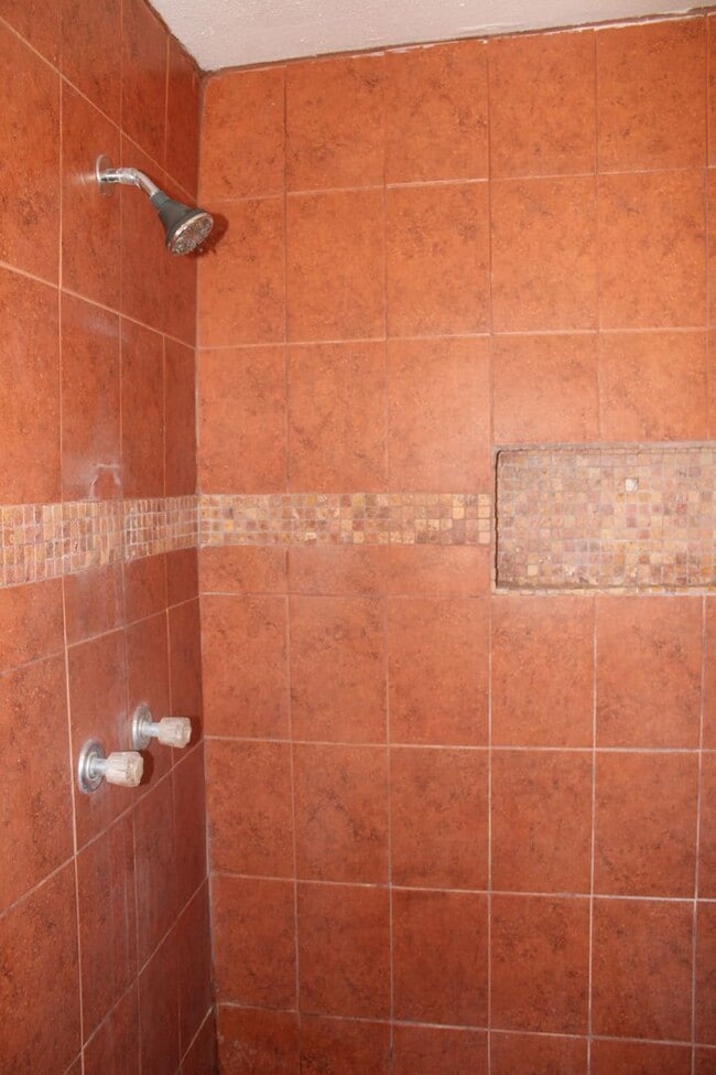 Building Photo - 10801 Donna Marie Dr