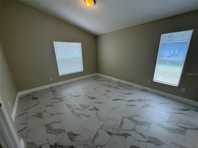 Building Photo - 2347 Blake Way