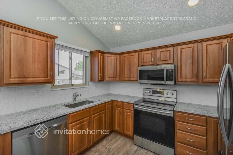 Building Photo - 7330 Windy Peak Dr