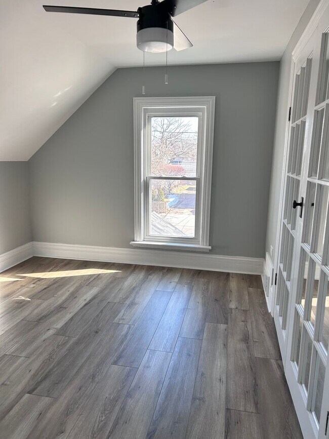 Building Photo - Beautiful 3-Bedroom / 2-Bathroom home available in Aurora