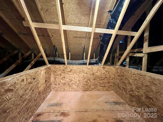 Building Photo - 25017 Westwick Ln