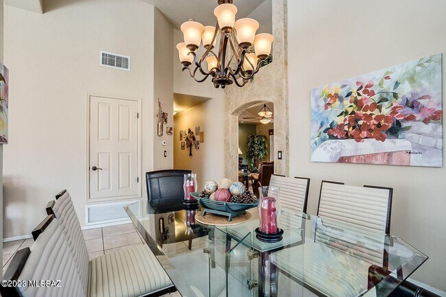 Building Photo - 10769 N Eagle Eye Pl