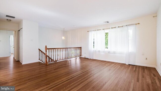 Building Photo - 338 Natale Ln