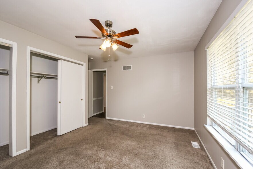 Building Photo - 1249 Waldorf Dr