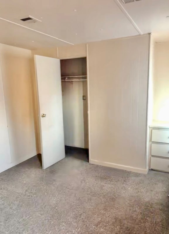 Building Photo - 6345 N Dona Ana Rd