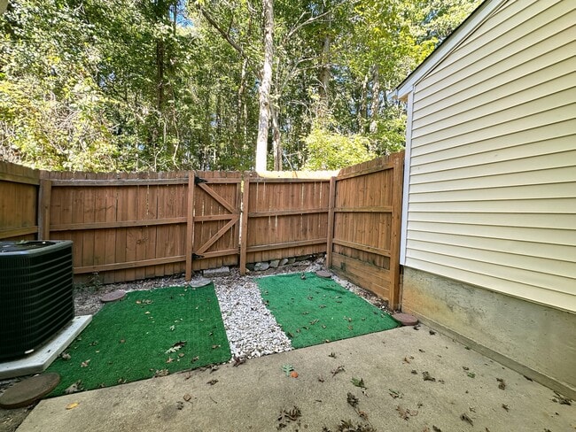 Building Photo - 114 Harbor Haven Dr