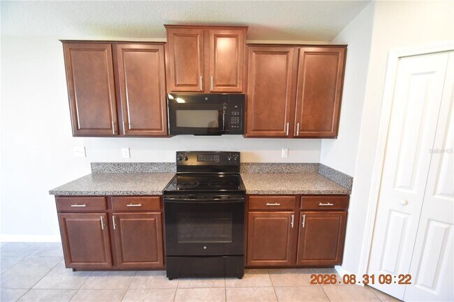 Building Photo - 10106 RoseMary Leaf Ln
