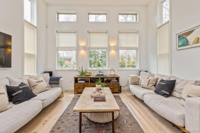 Building Photo - 85 Camberly Rd