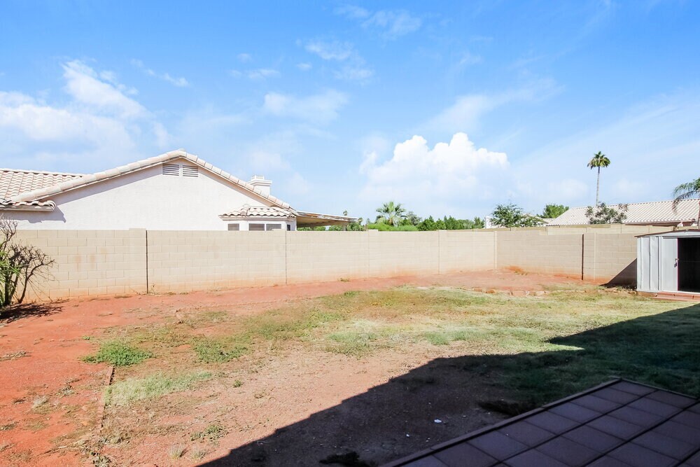 Building Photo - 252 W Wahalla Ln