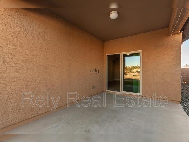 Building Photo - 7638 W Irwin Ave
