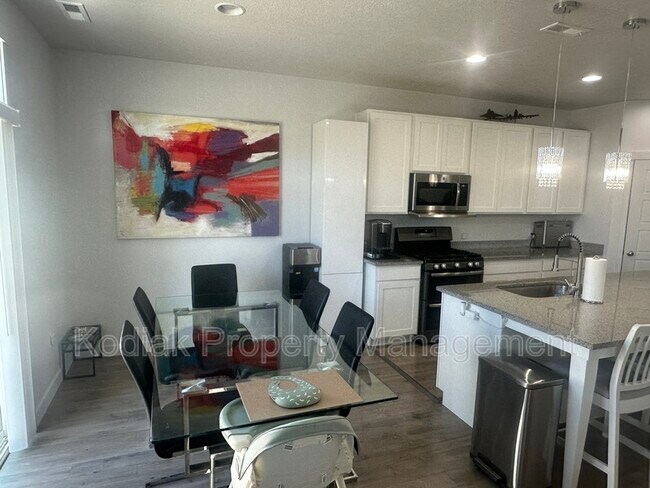 Building Photo - 3656 S Kite St