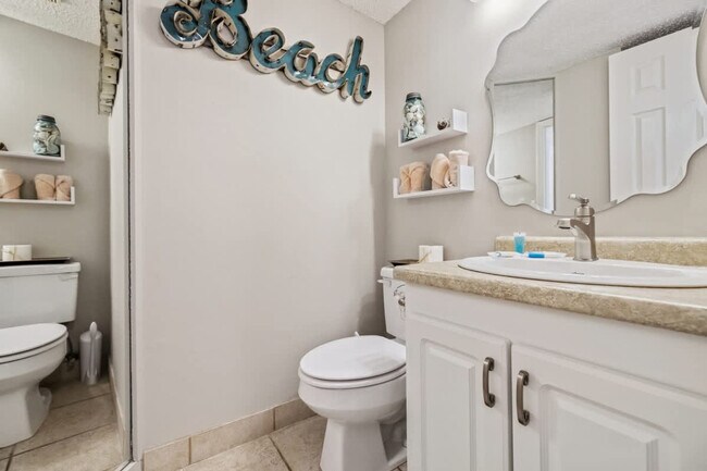 Building Photo - 23223 Front Beach Rd