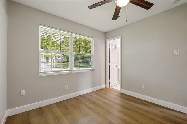 Building Photo - 717 Willowbrook Dr