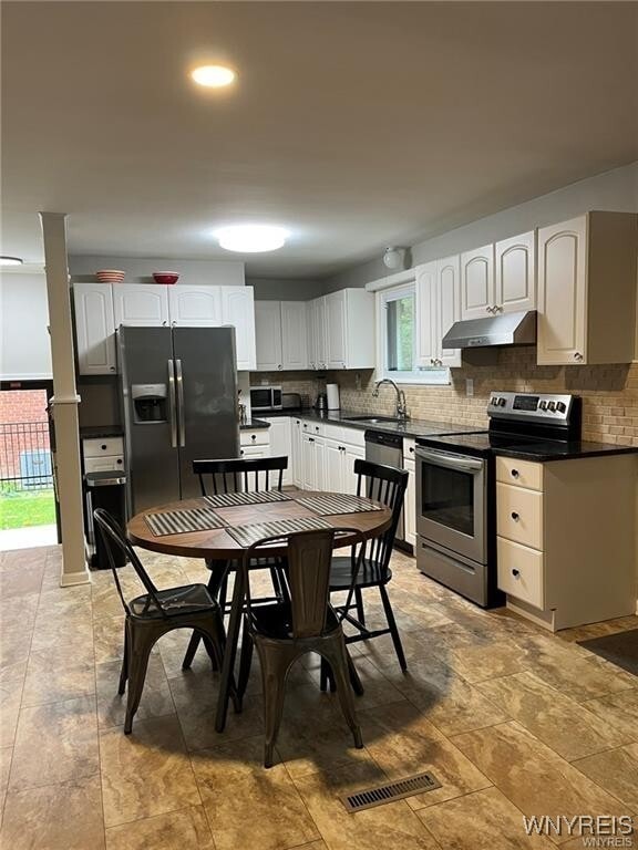 Building Photo - 235 S 3rd St