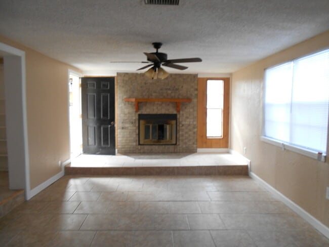 Building Photo - 85 Bluff Rd