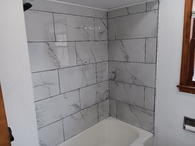 Building Photo - 640 N Summit St