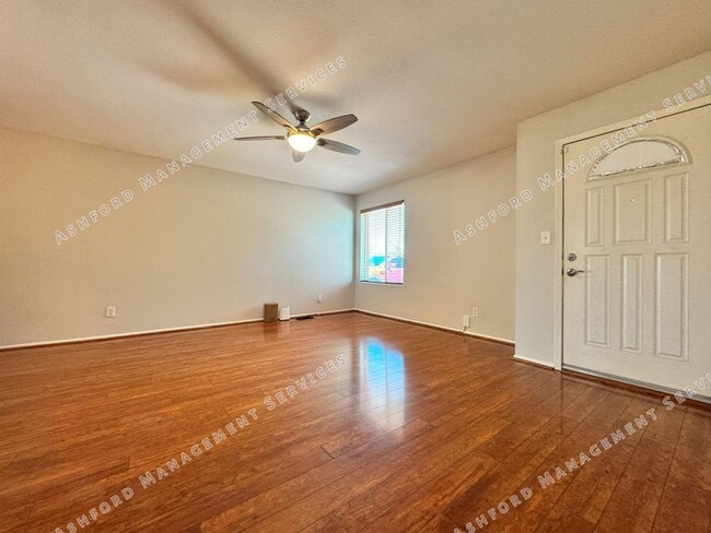 Building Photo - ***MOVE IN SPECIAL: REMODELED 4 BEDROOM HO...