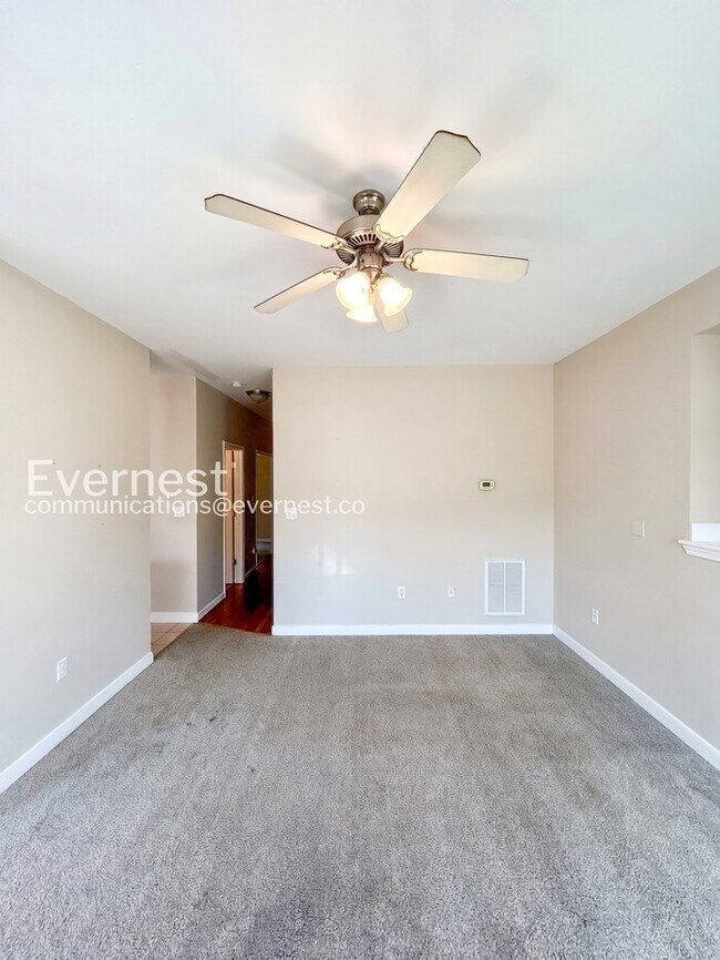 Building Photo - 1713 Jacquelin St