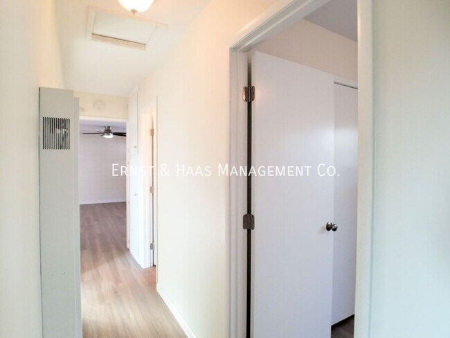 Building Photo - 3080 Palo Verde Ave
