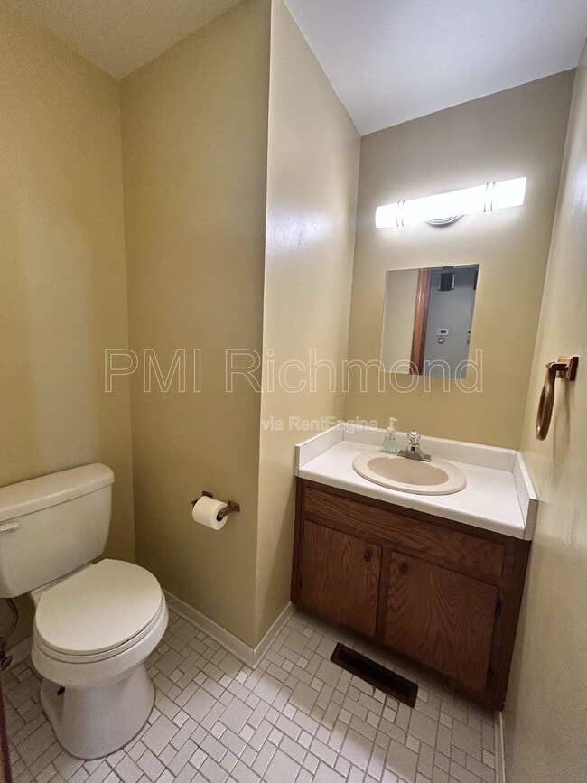 Building Photo - 613 Rebel Ridge Rd