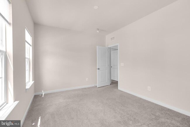 Building Photo - 2053 Whithorn Hl