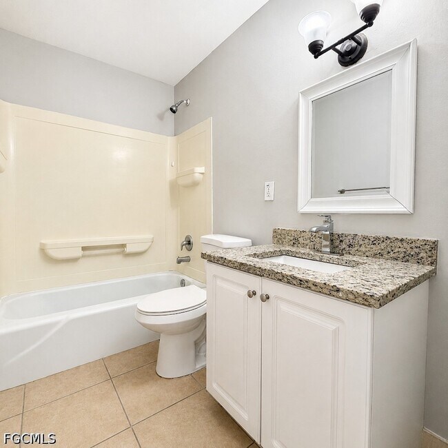 Building Photo - 1572 Cypress Dr