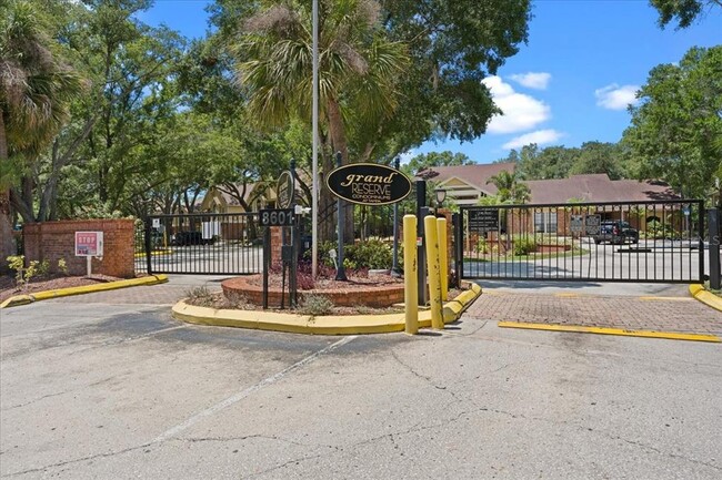 Building Photo - 8641 Fancy Finch Dr