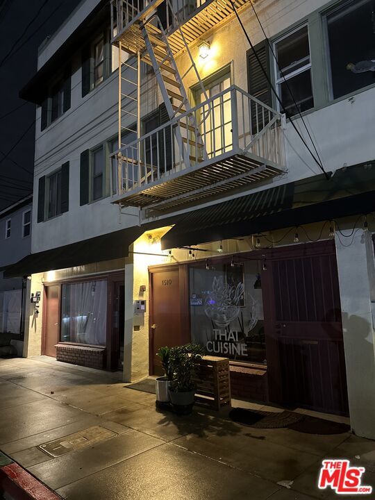 Building Photo - 1510 E Broadway