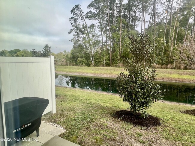 Building Photo - 656 Celtic dr