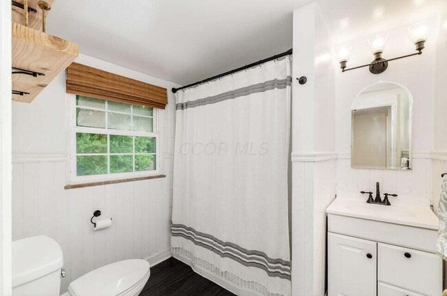 Building Photo - 532 N Drexel Ave