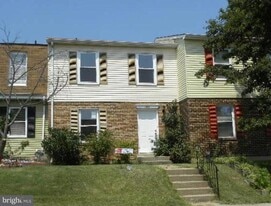 Building Photo - 1802 Jaybird Ct