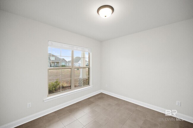 Building Photo - 421 Silage Dr