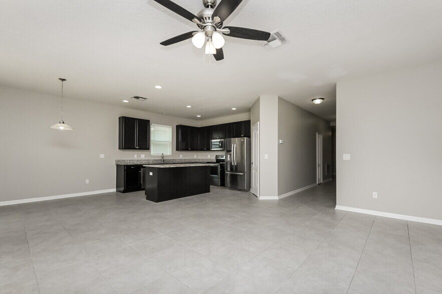 Building Photo - 3873 San Isidro Cir
