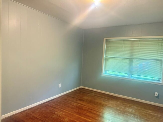 Building Photo - 1509 Ronson Rd