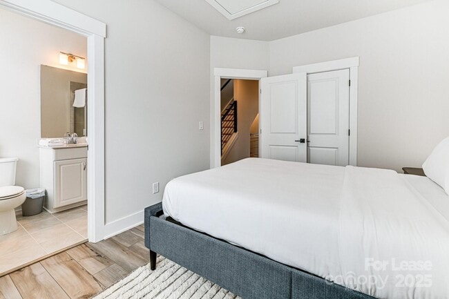 Building Photo - 3003 Jolene Ct