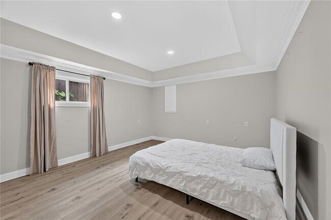 Building Photo - 1159 Thornwell Dr NE