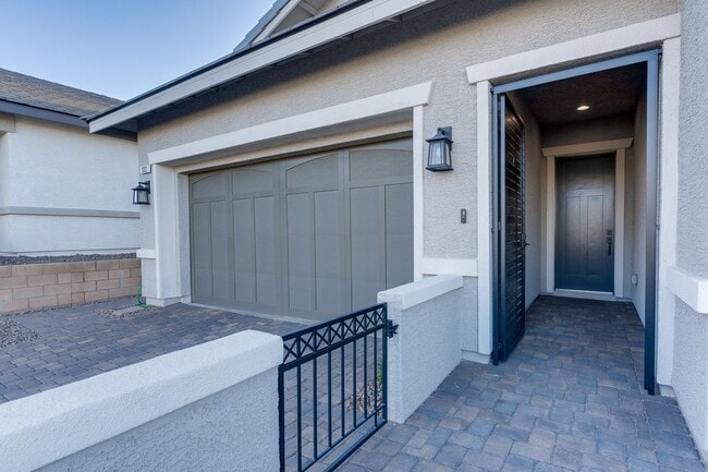 Building Photo - Charming Single-Story in Cadence with Fireplace & Entertainer’s Backyard!