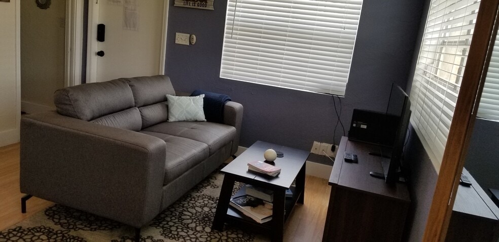 Medroom 3/ Master - 1505 NW 7th Ter