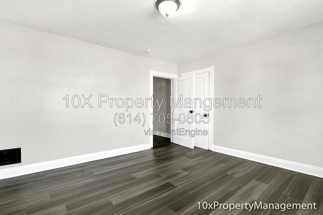 Building Photo - 1505 Duxberry Ave
