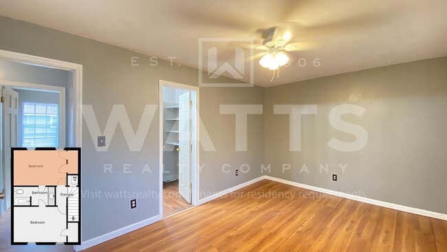 Building Photo - 2 Bedroom Southside Townhouse