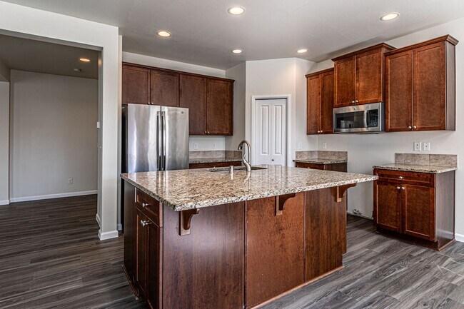 Building Photo - Amazing 4 bedroom home in Stewart Crossing!