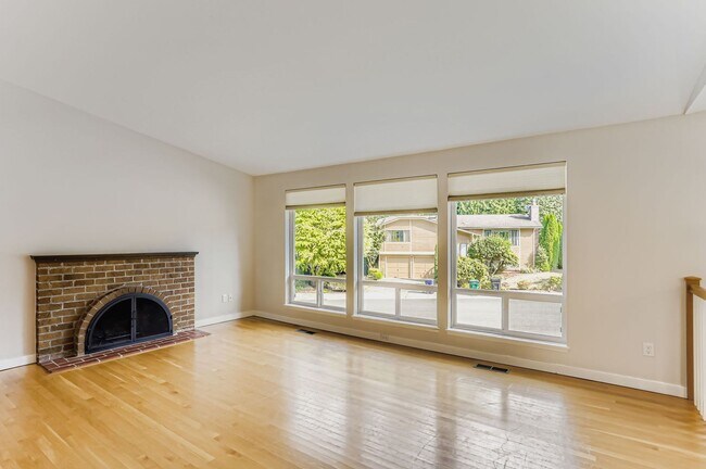 Building Photo - Beautiful Redmond Home Near Microsoft and ...