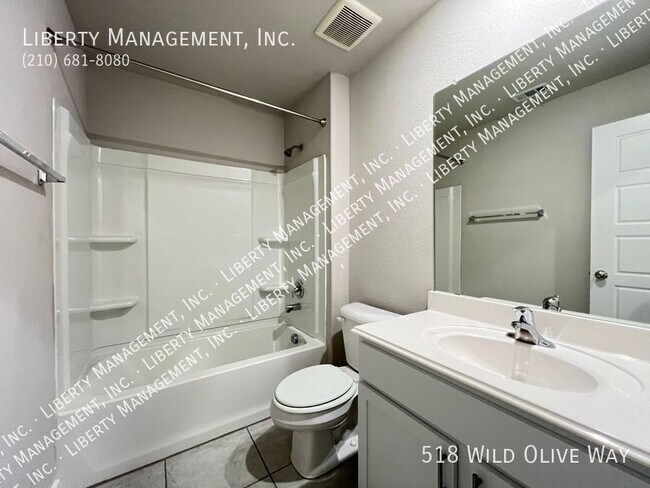 Building Photo - 518 Wild Olive Wy
