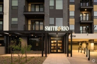 Building Photo - Smith & Rio