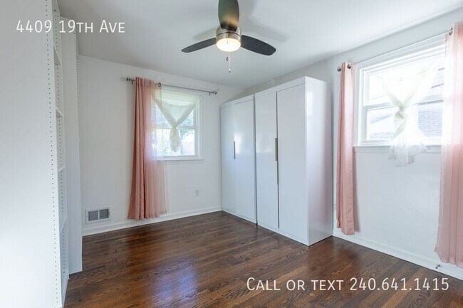 Building Photo - 4409 19th Ave